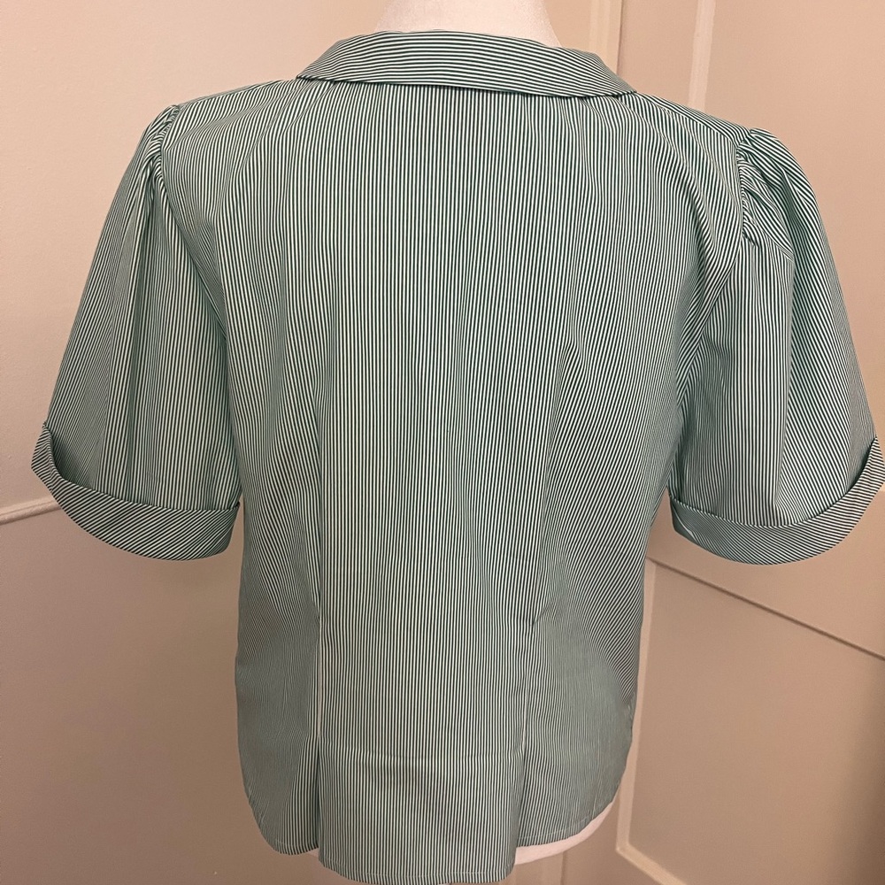 Lili Sidonio NWOT Mint Button Down Shirt for Women - Picture 9 of 10
